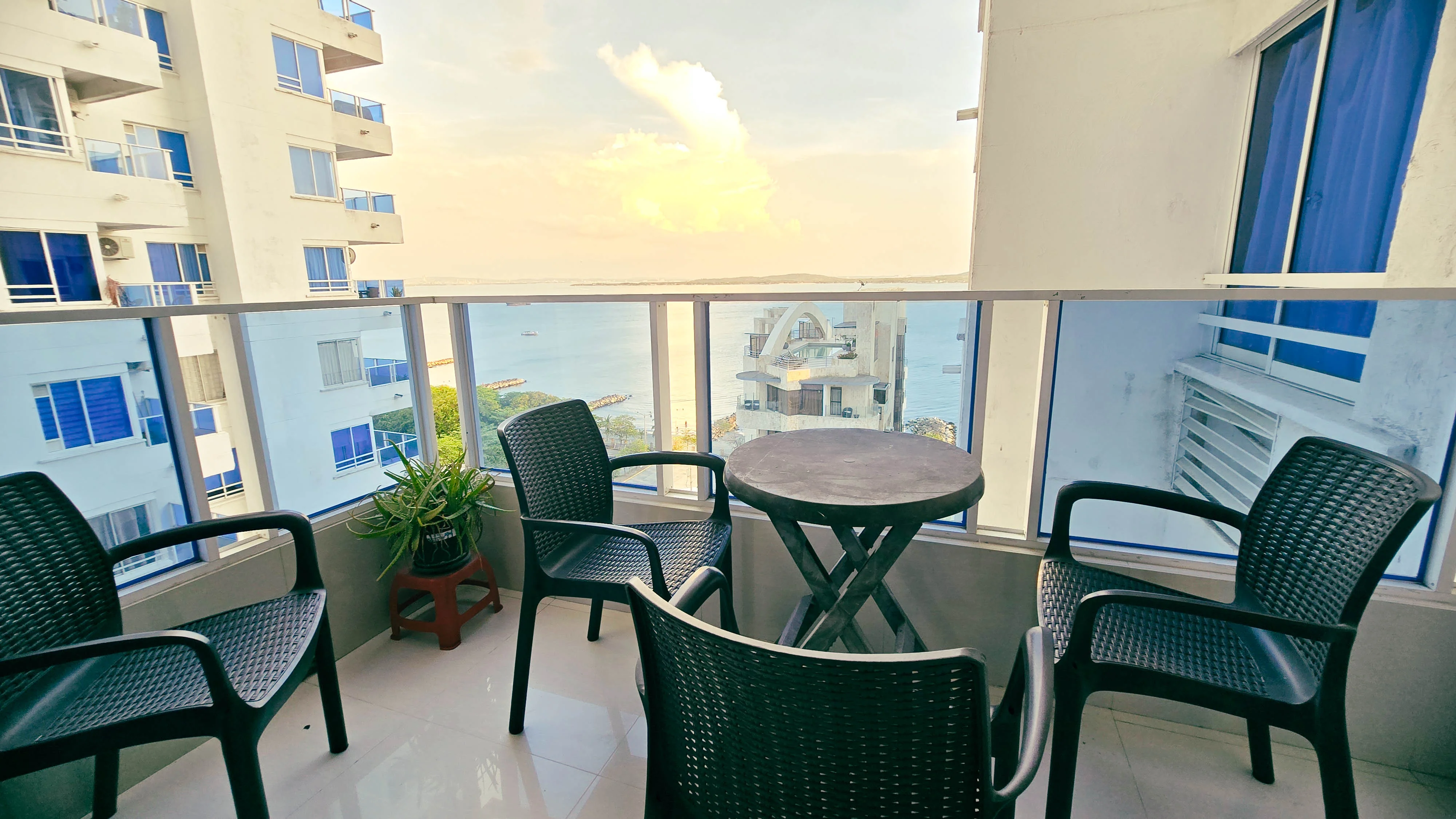 Apartamento de 1 habitación con Vista al Mar en El Laguito, Cartagena | Arriendo por Día