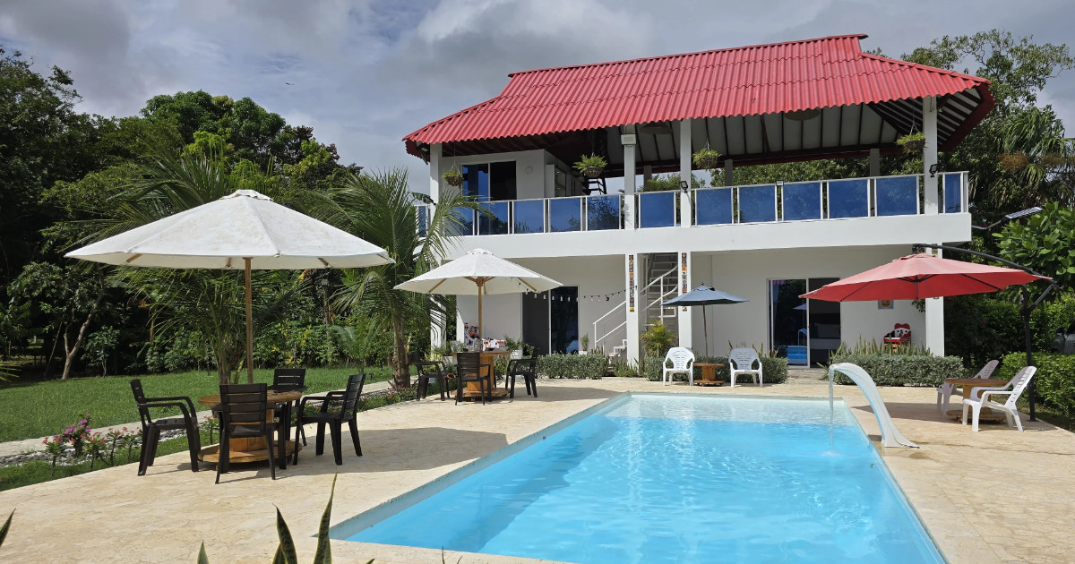 Cabaña con Piscina Privada en Santa Rosa, Bolívar | Cerca a Cartagena - Arriendos SH